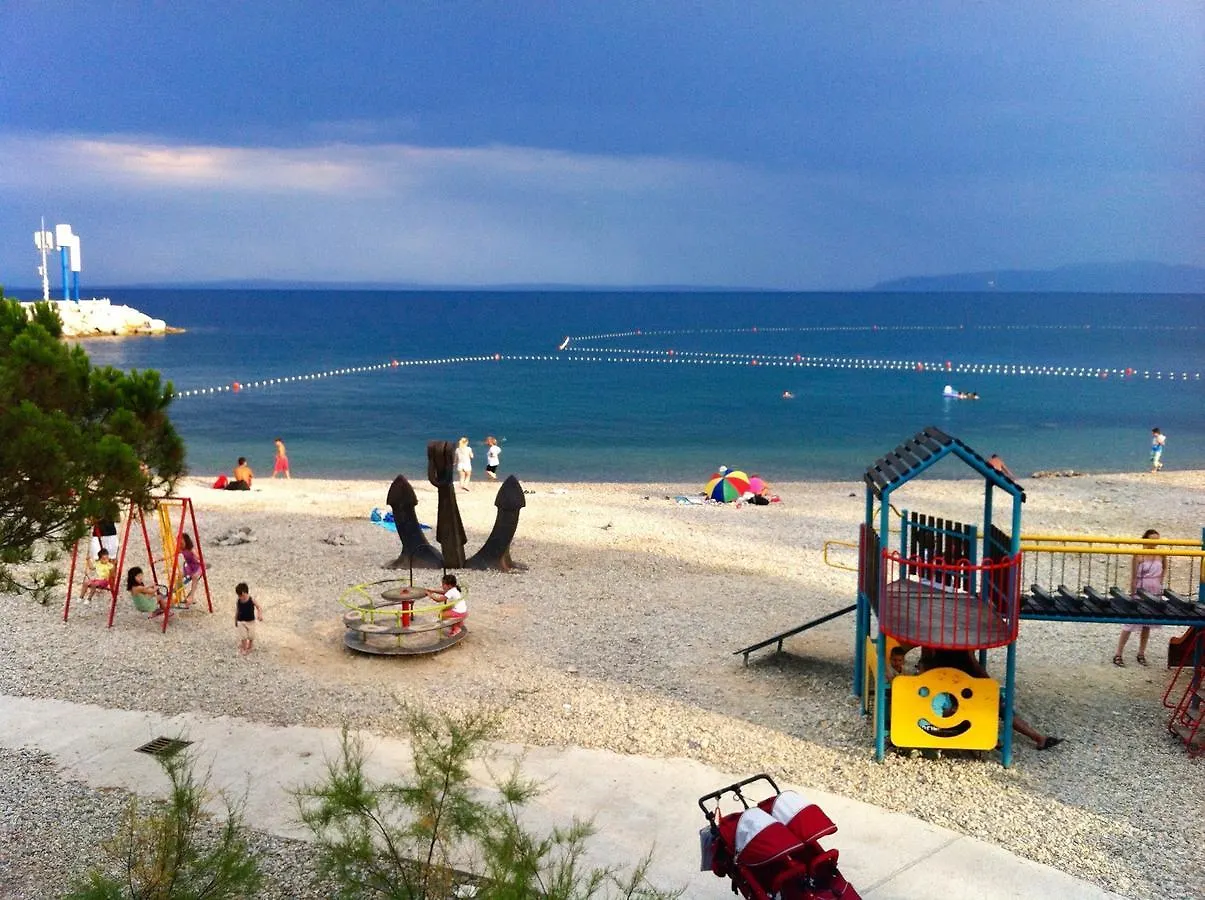 Apartment Lapov Icici 0*,  Croatia